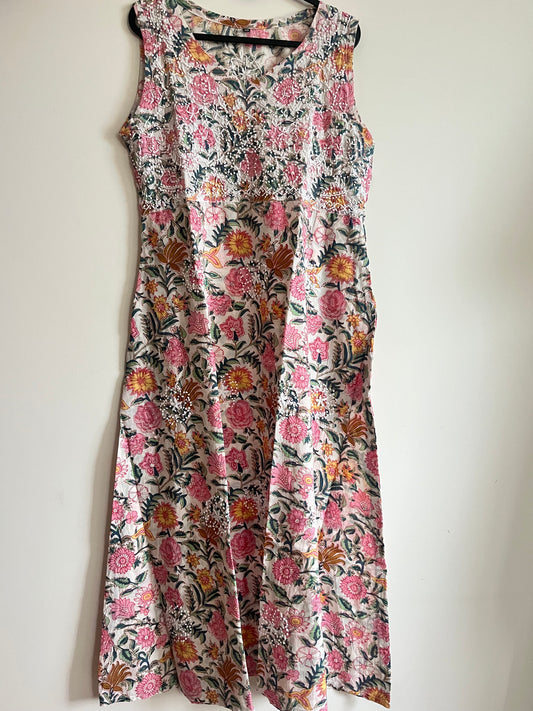 Sleeveless A-line Dress PRE-ORDER - Floral White