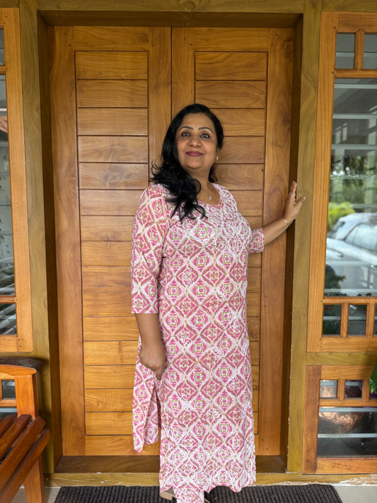 Straight Kurti - Blushette