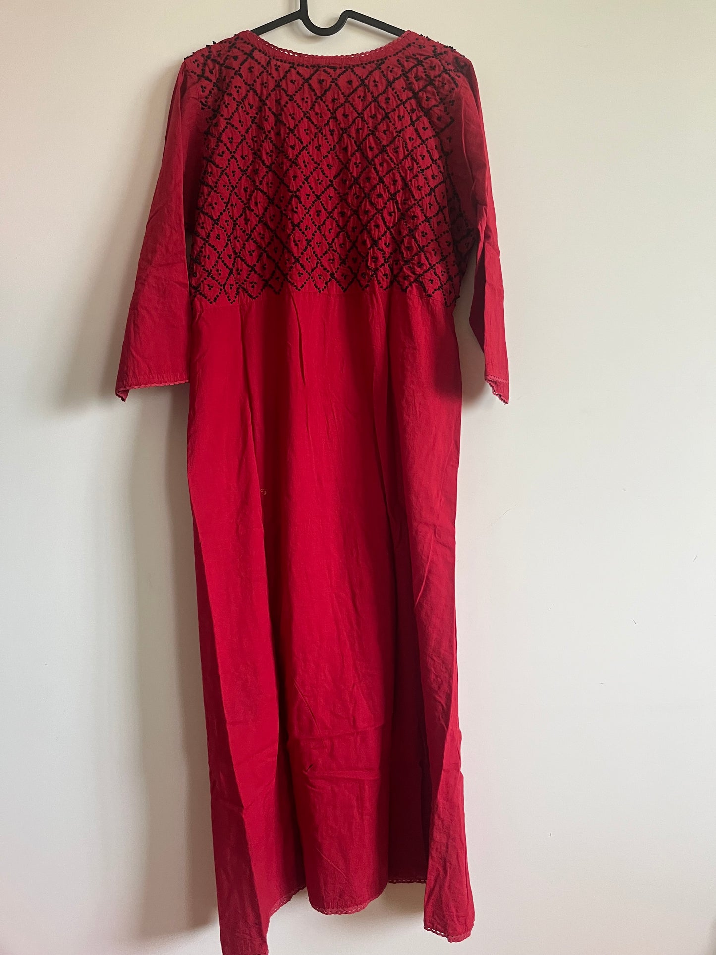 Angrakha - Black knots on Red