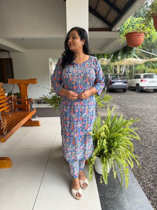 Straight Kurti - Nia