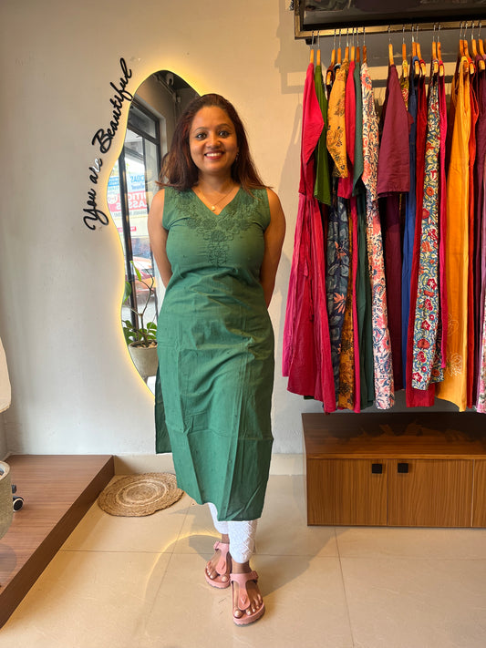 Sleeveless Straight Kurti - Bottle green