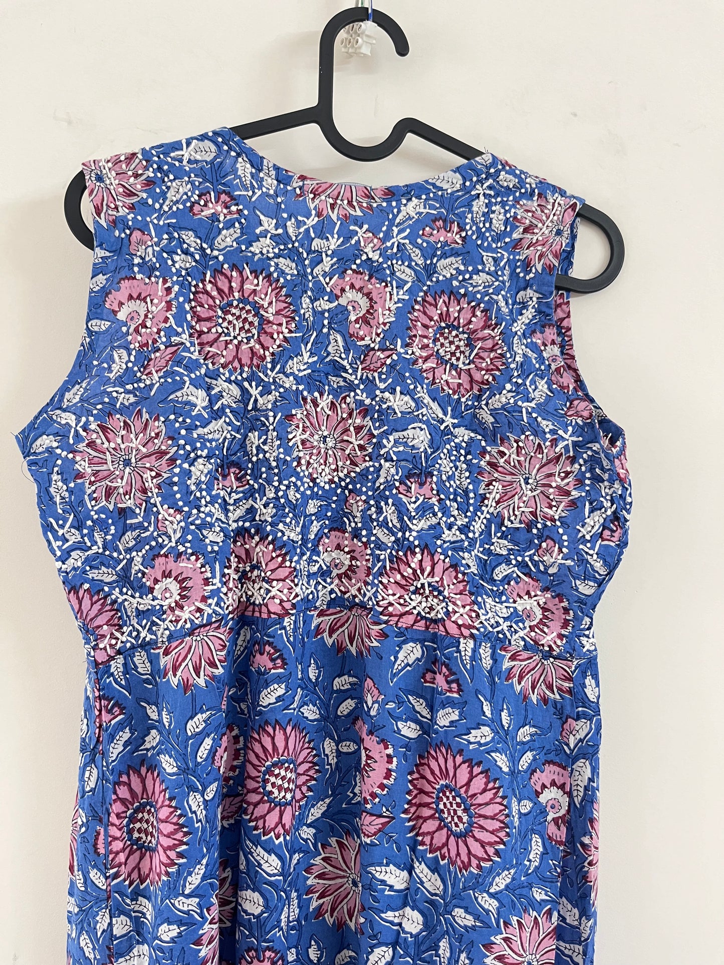 Aliya Cut Sleeveless (with work on front and back) - Floral Blue Pink