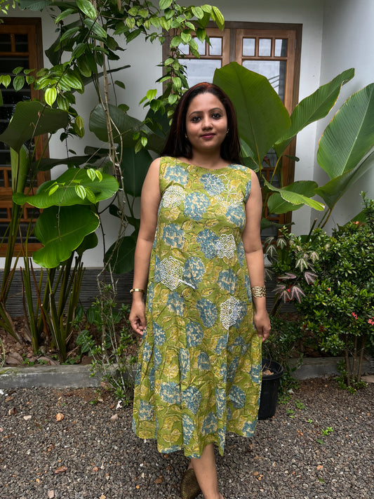 Dandelion Dress - Bluebelle