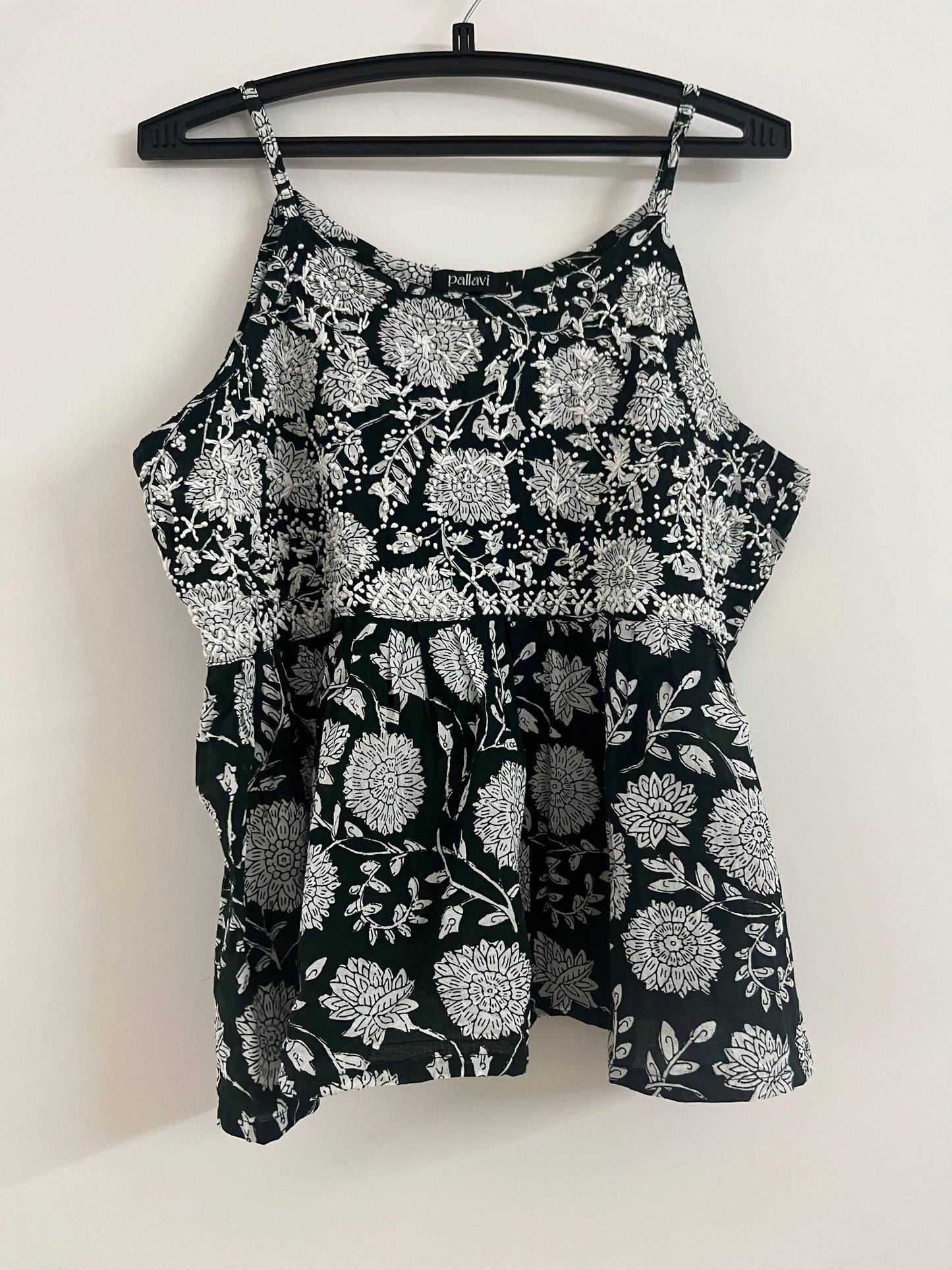 Flared Short Top PRE-ORDER - Floral Black & White