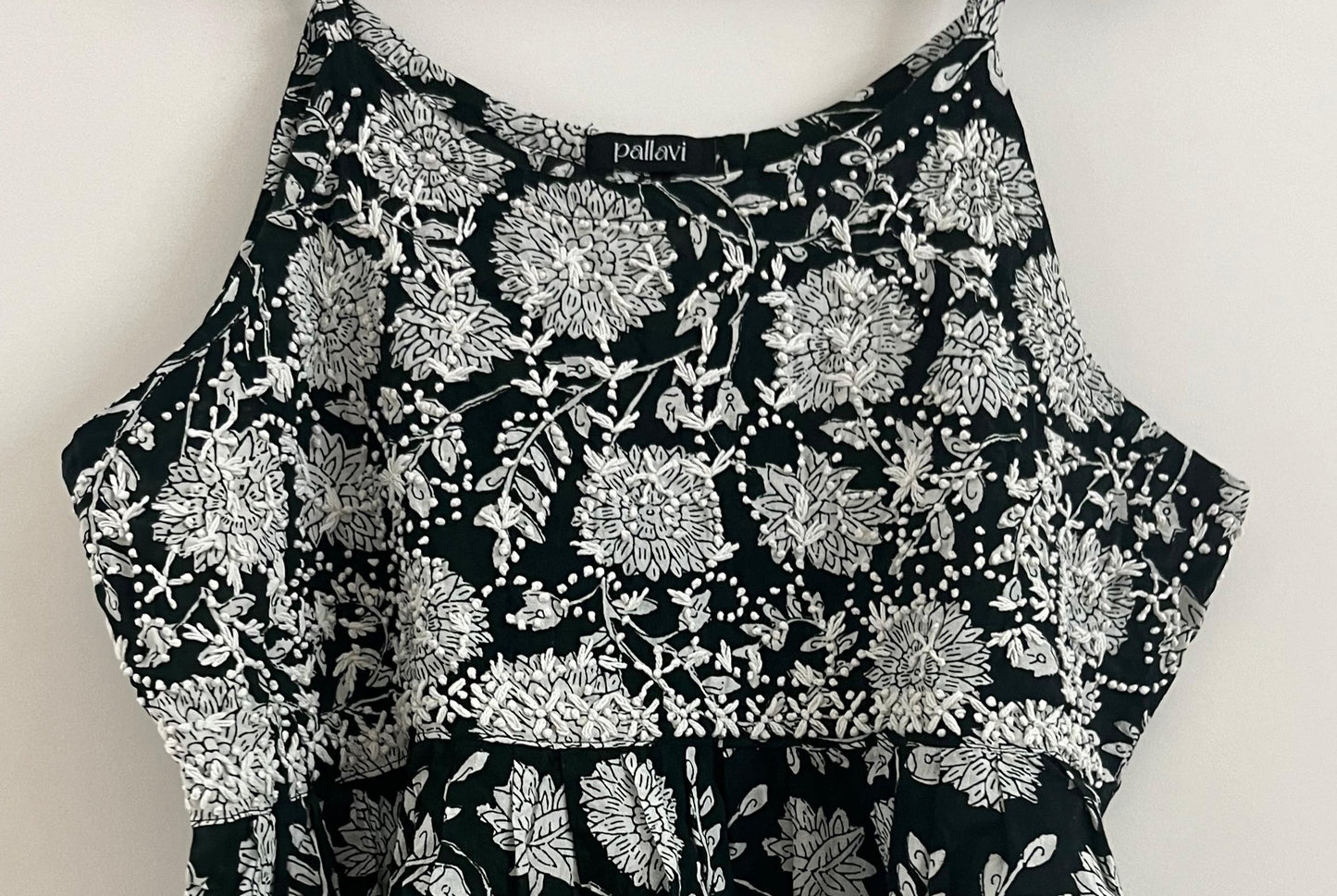 Flared Short Top PRE-ORDER - Floral Black & White