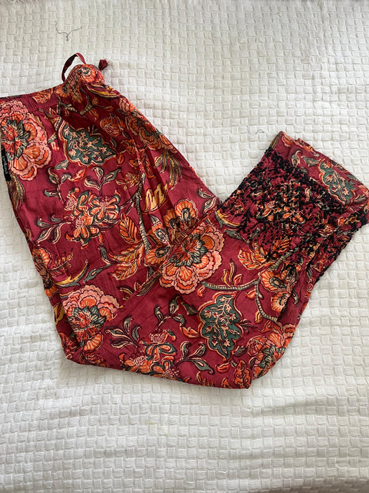 Printed Pants - Floral Red Black