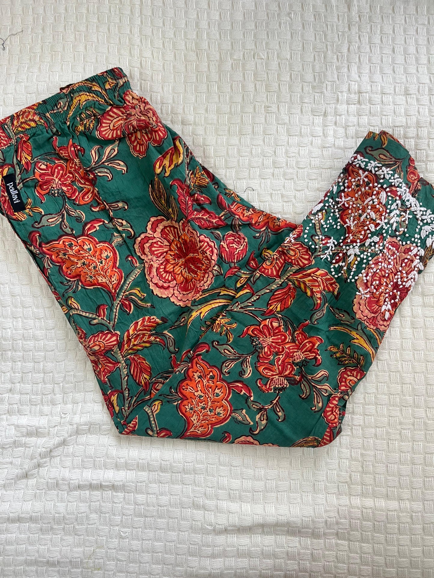 Sleeveless Straight Kurti and pant PRE-ORDER - Floral Green Red