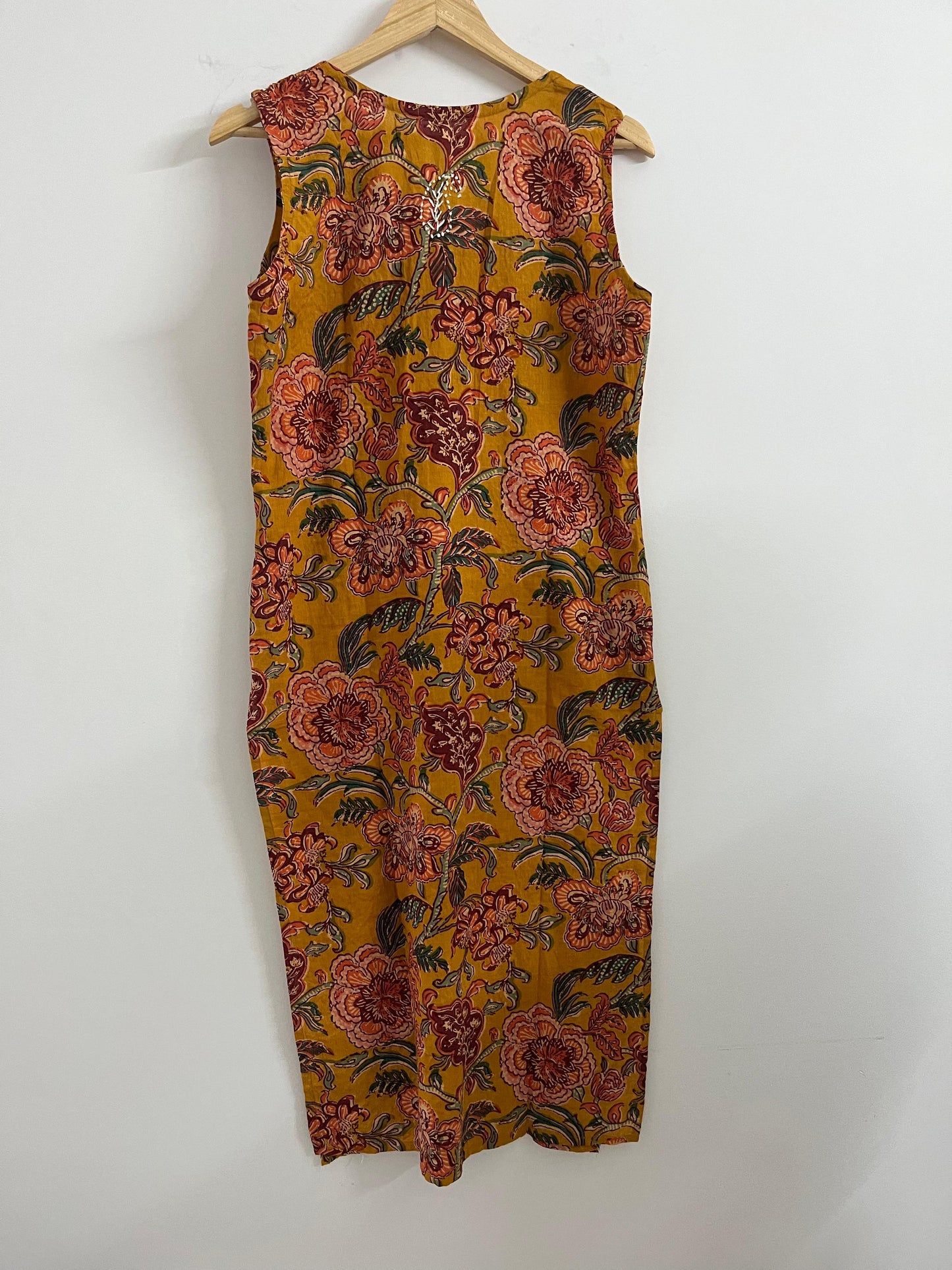 Sleeveless Straight Kurti and pant PRE-ORDER - Floral Yellow Red 2
