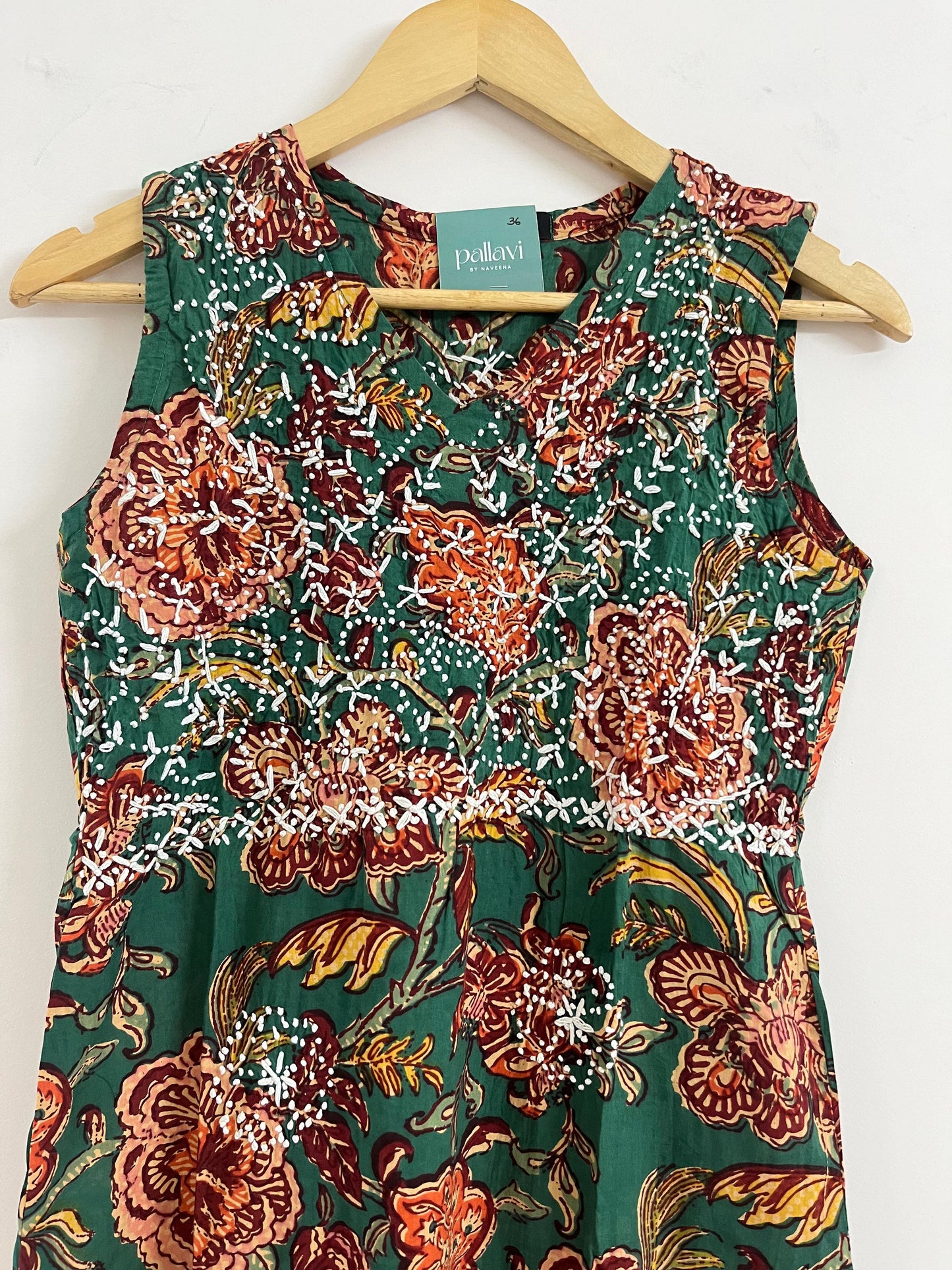 Sleeveless Straight Kurti and pant PRE-ORDER - Floral Green Red