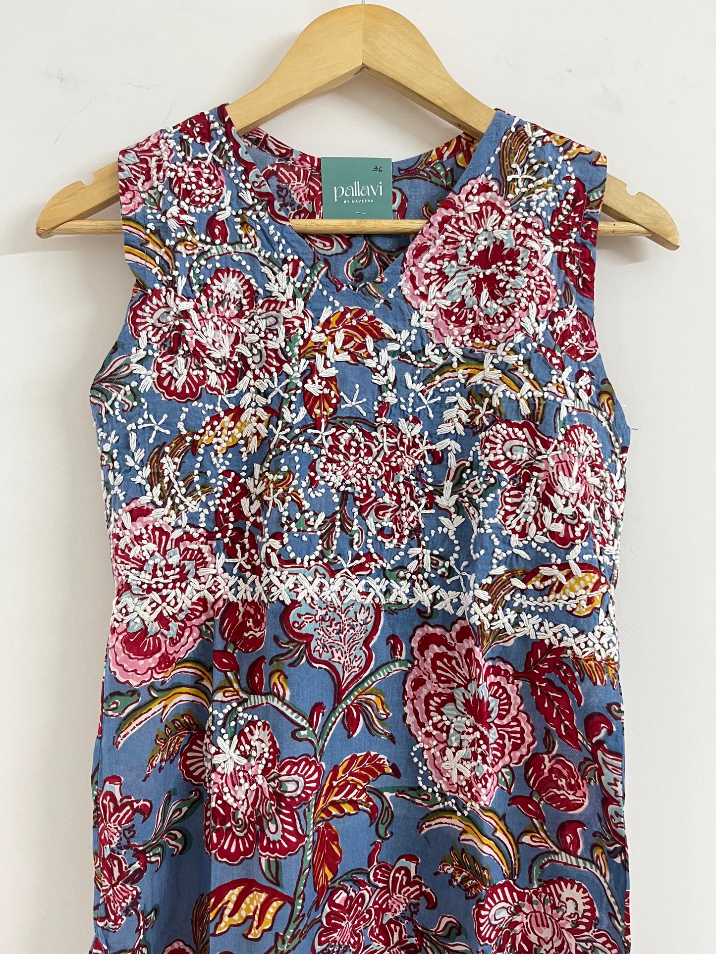 Straight Kurti Sleeveless - Floral Skyblue Red