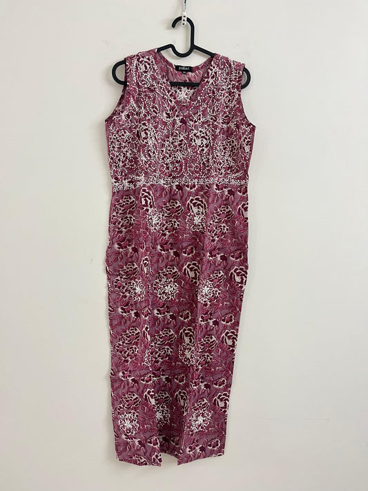 Straight Kurti and pant (Sleeveless) - Floral Black current