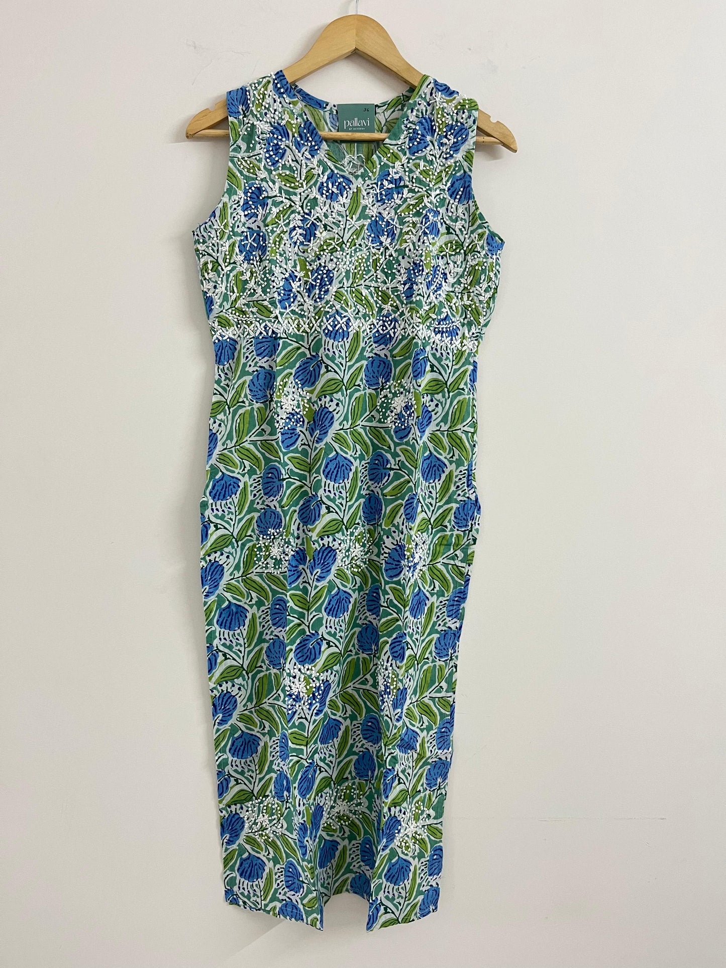 Straight Kurti and pant (Sleeveless) - Olivya