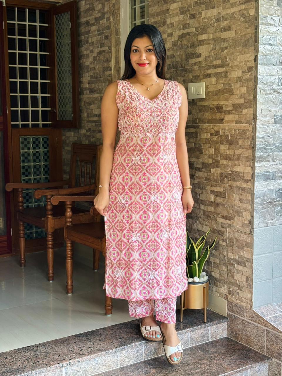 Straight Kurti and pant (Sleeveless) PRE-ORDER - Blushette