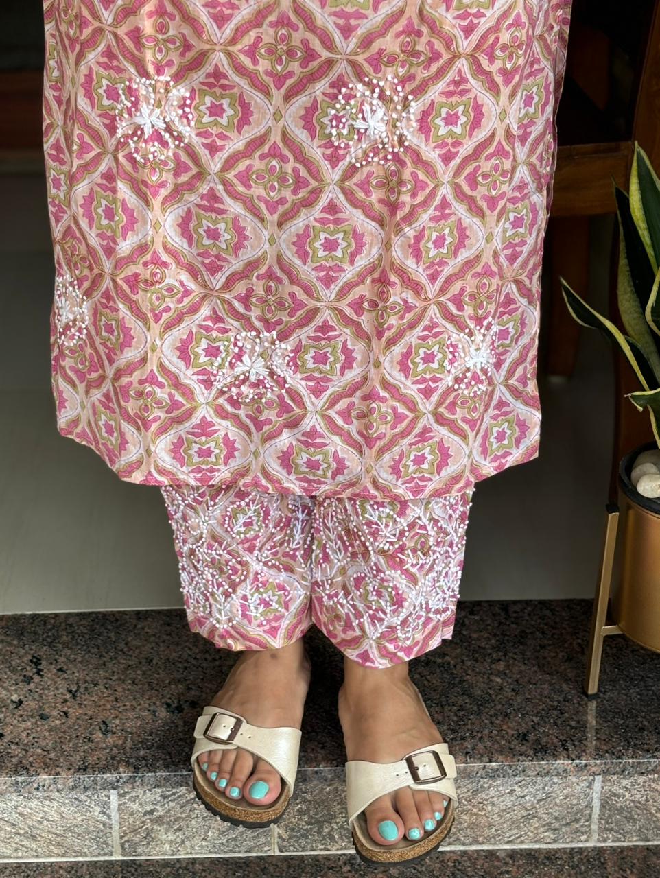 Straight Kurti and pant (Sleeveless) PRE-ORDER - Blushette