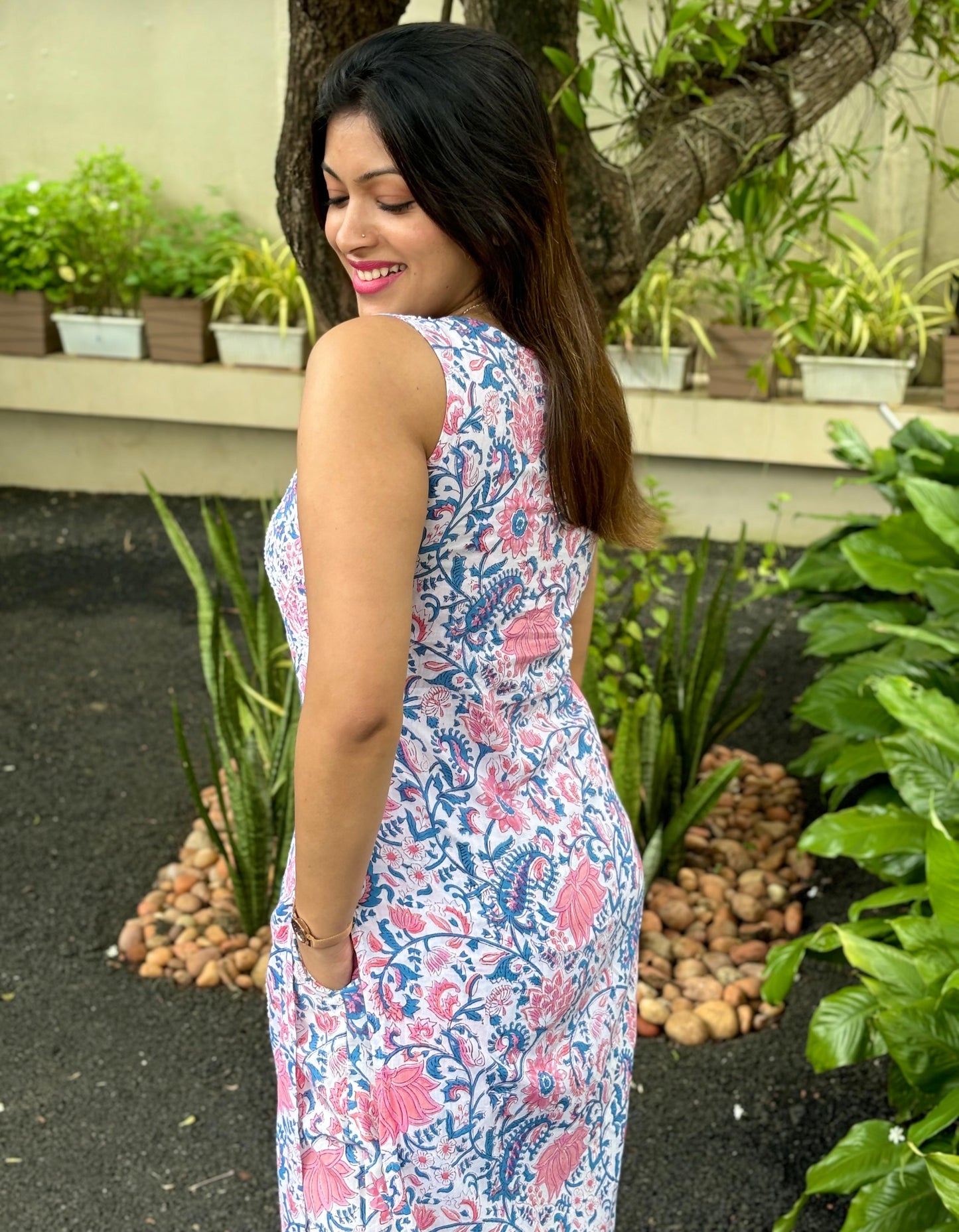 Straight Kurti and pant (Sleeveless) PRE-ORDER - Varnika