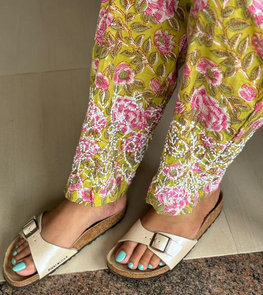 Printed Pants PRE-ORDER - Pinkcurrent